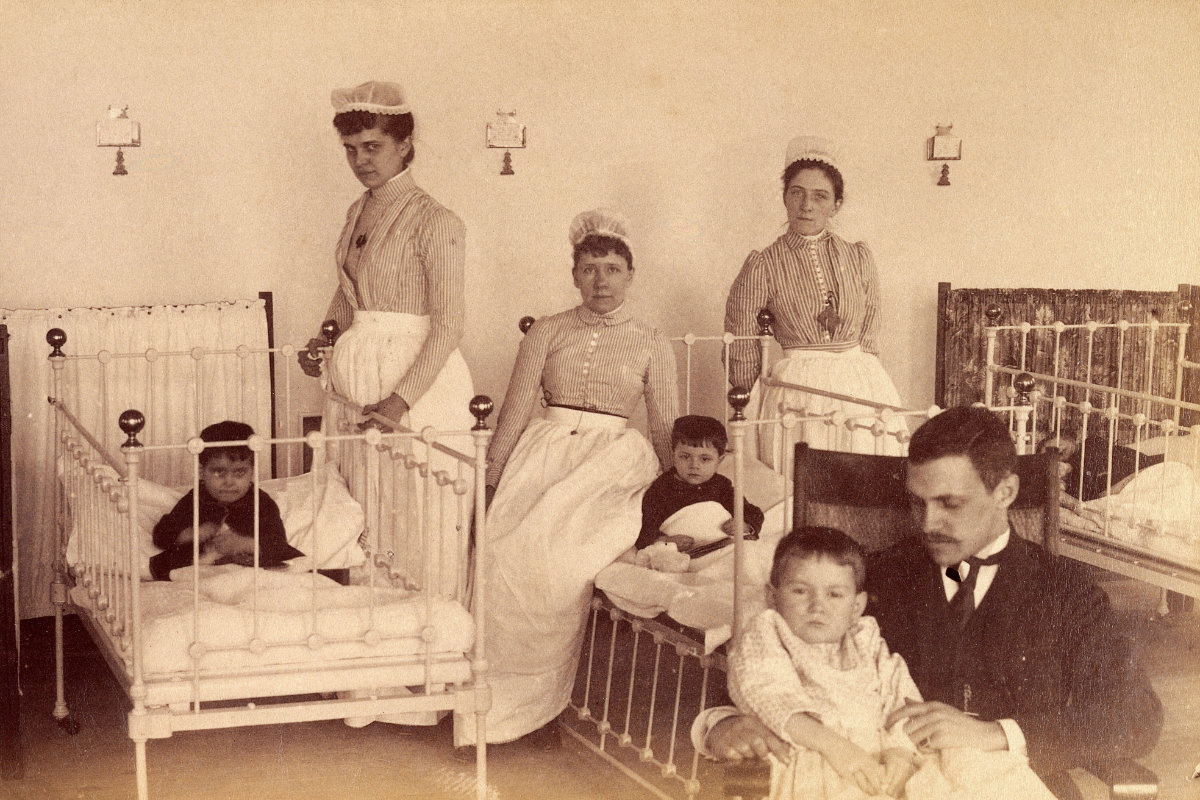 我的孩子可以獨自同意進行治療嗎?